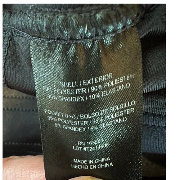 32 Degrees Heat Women's Scuba Knit Cargo Jogger Pants Black Sz Small Comfy Chic - Picture 4 of 6